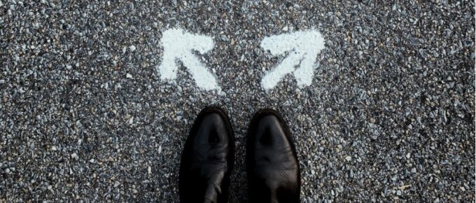 two-feet-shoes-direction-left-or-right